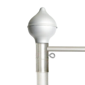 Rotating banner head for flagpole